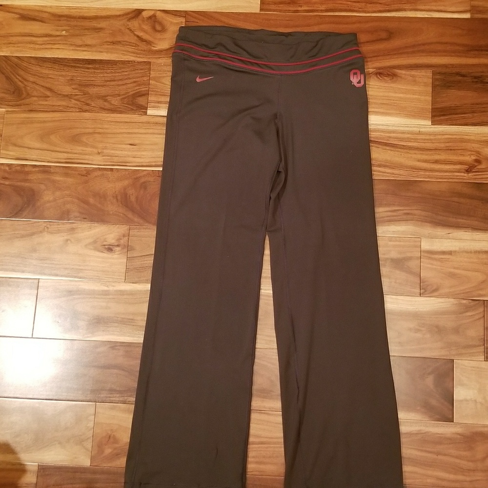 OU yoga pants